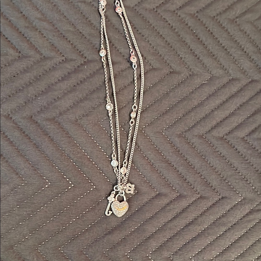 Elegant Silver Heart Pendant Necklace
